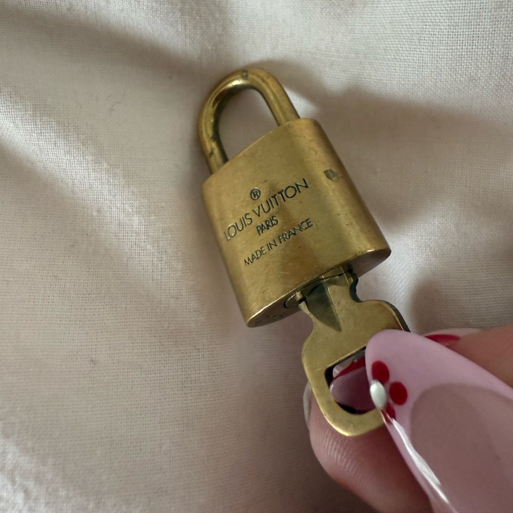 Louis Vuitton lock & key